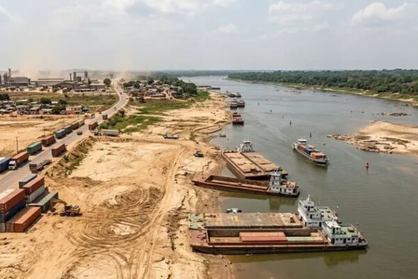 Transporte fluvial na Amazônia exige planejamento logístico antecipado durante período de seca