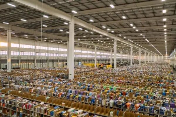 Amazon acelera entregas no Sul com novo centro de distribuição no Paraná junto a ID Logistics Brasil